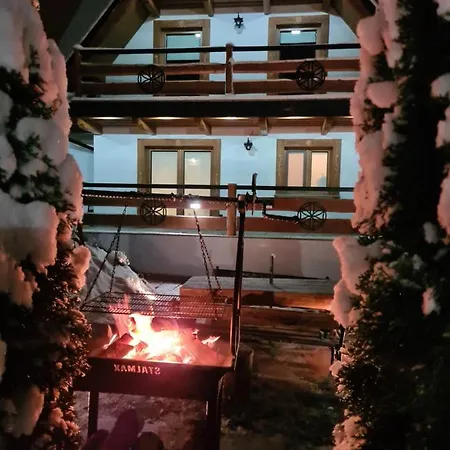 Toporowe Izby Groń Esterno foto