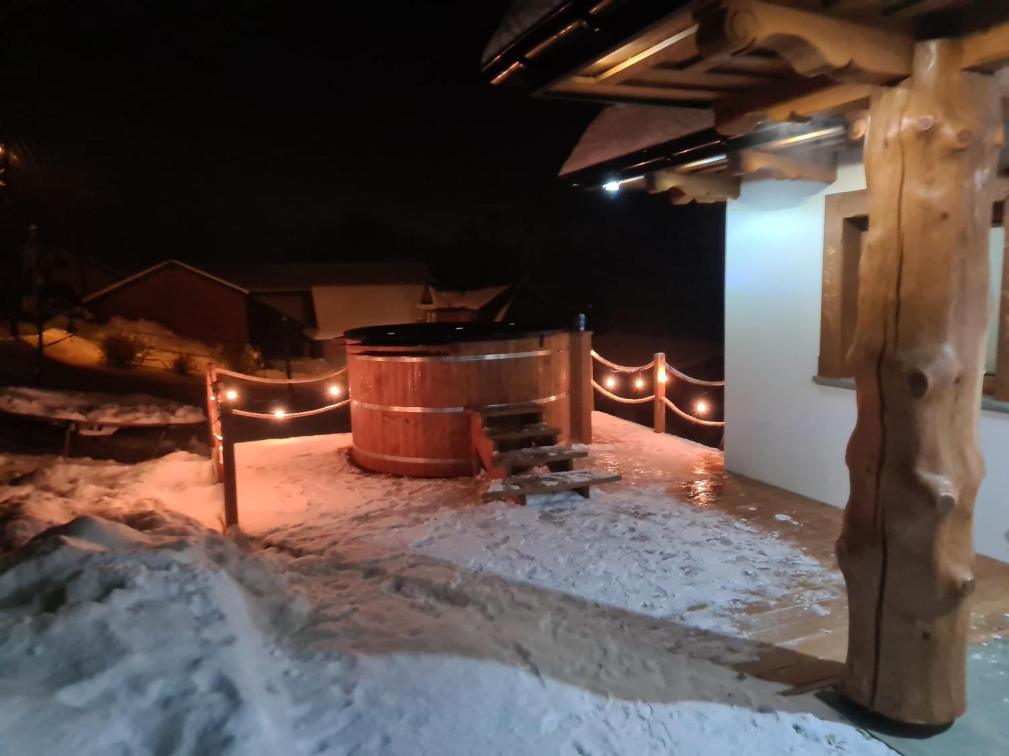 Toporowe Izby * Groń
